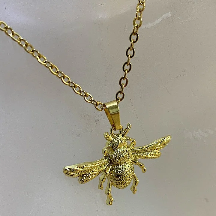 personalized pendant necklaces for women -18K GOLD PLATED BEE NECKLACE