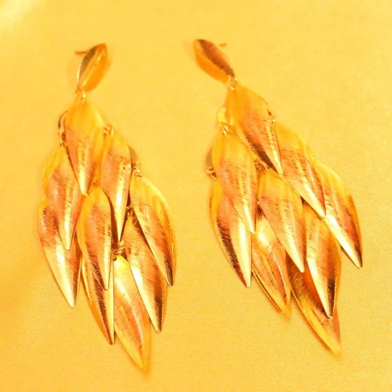 casual earrings for women -Gold Plated Leaf Pattern Fashion Earrings