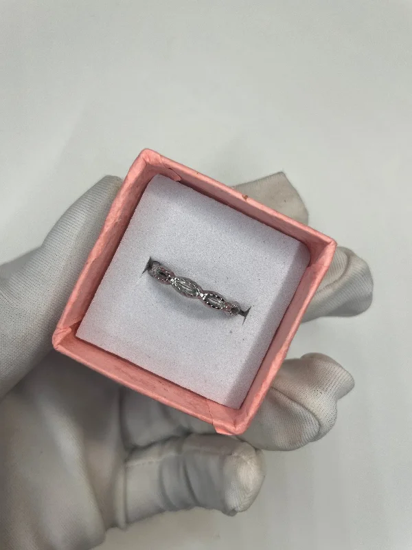 engraved rings for women -Silver looped ring (adjustable)